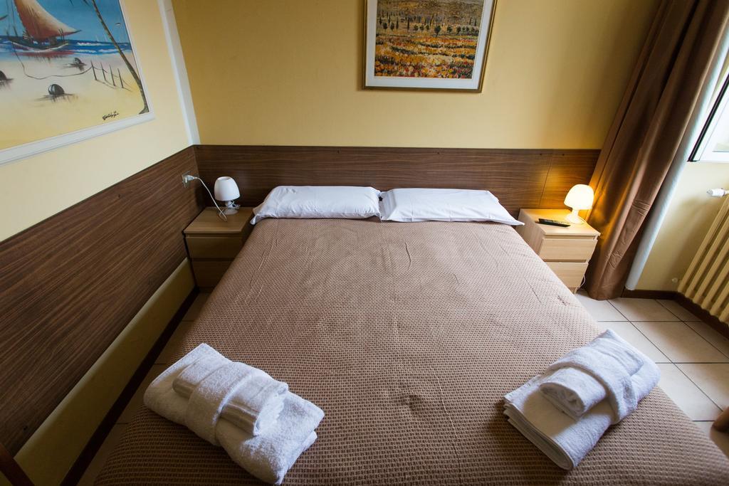 Hotel Pontenuovo Merone Rom bilde