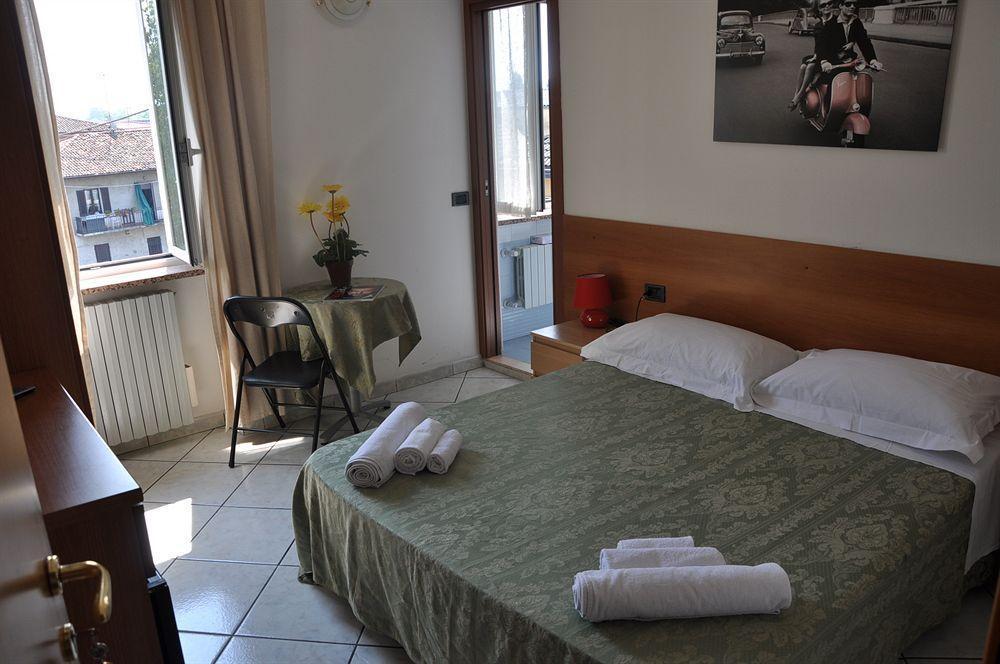 Hotel Pontenuovo Merone Eksteriør bilde