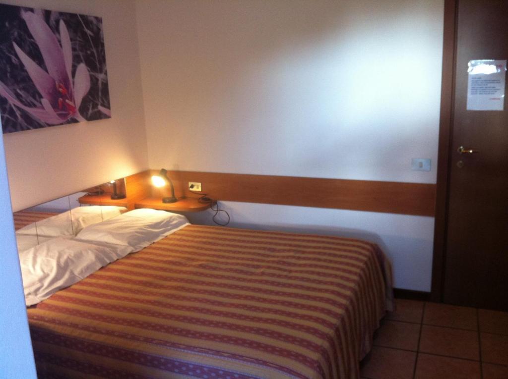 Hotel Pontenuovo Merone Rom bilde